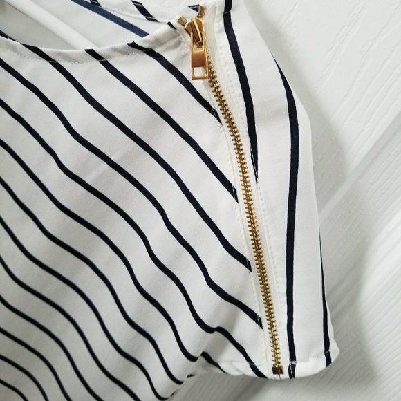 Striped Short Sleeve Shirt - Picture 3 of 4